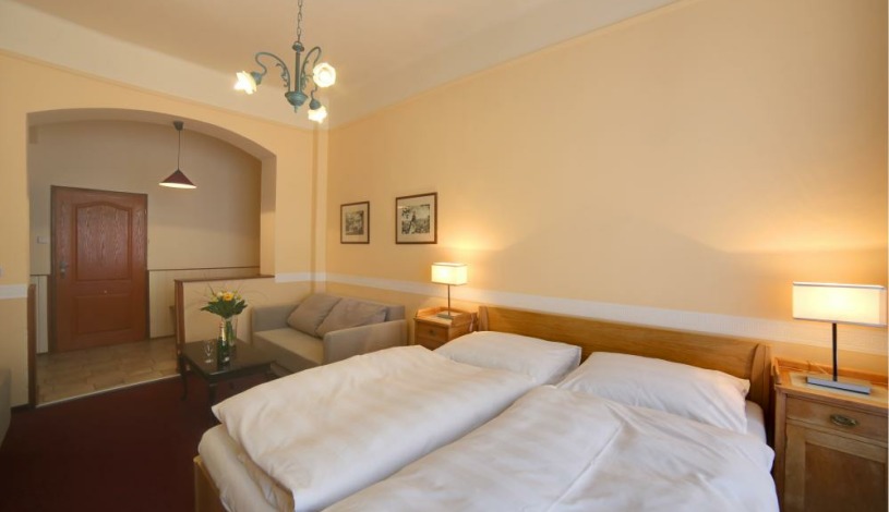 Hotel Kavalerie Karlovy Vary - Apartmá s kuchyňským koutem